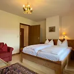 Forsthaus * Oberau (Garmisch-Partenkirchen)