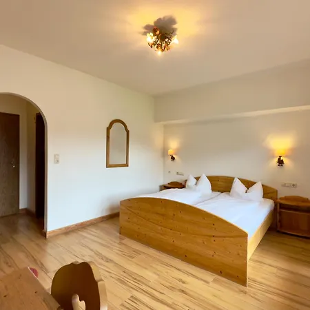 Forsthaus Inn Oberau (Garmisch-Partenkirchen)