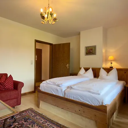 Forsthaus * Oberau (Garmisch-Partenkirchen)