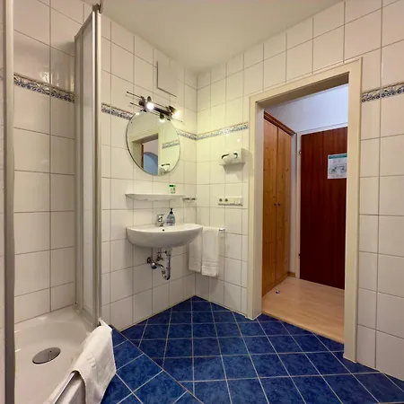 Forsthaus * Oberau (Garmisch-Partenkirchen)