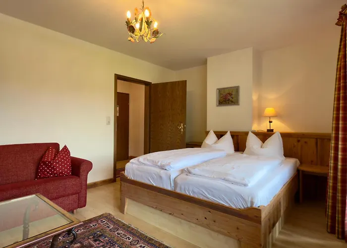 Forsthaus * Oberau (Garmisch-Partenkirchen)