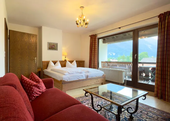 Forsthaus * Oberau (Garmisch-Partenkirchen)